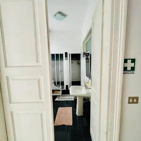 Central Apartment *