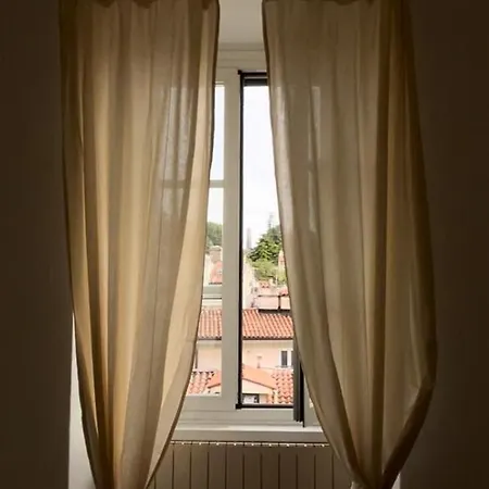 公寓 Central 的里雅斯特